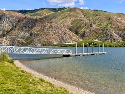 Day use dock on the Columbia River at Entiat City Park