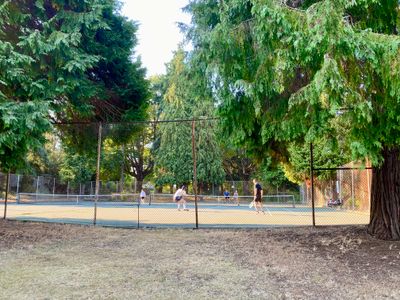 Magnolia Park Tennis Courts