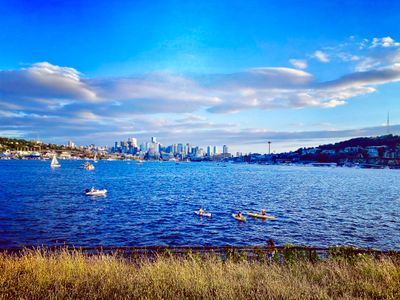 Seattle skyline and Lake Union