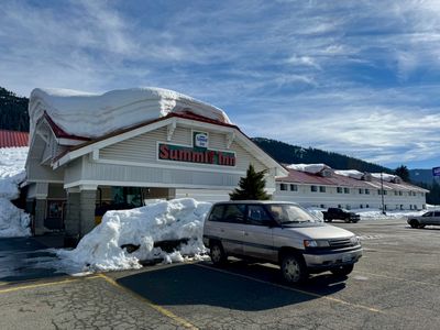 Summit Inn