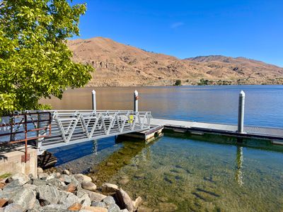 Dock & Moorage