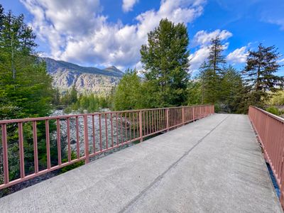Methow Community Trail near Early Winters Creek