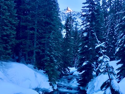 Morning light on Chikamin Peak