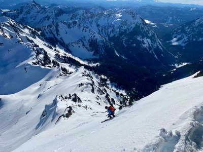 Skiing the upper section of Chikamin Peak