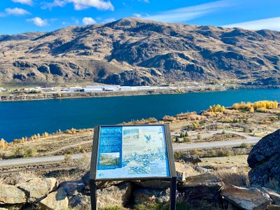 Interpretive Sign on Chelan Bob trail 