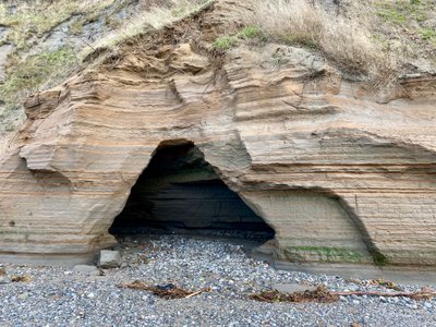 Cave in Magnolia Bluff