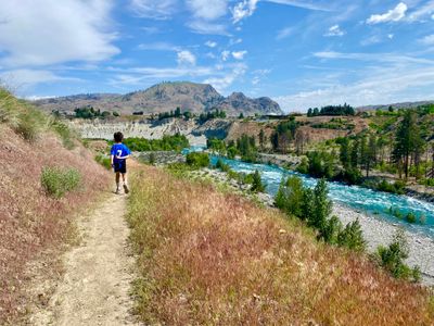 Walking back along the Eagle Trail