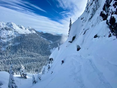 Stefan skiing with Kendall Peak in the background