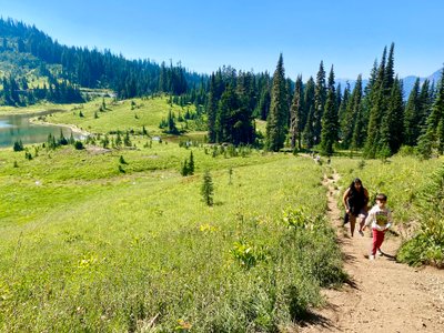 Climbing the trail from Tipsoo Lake