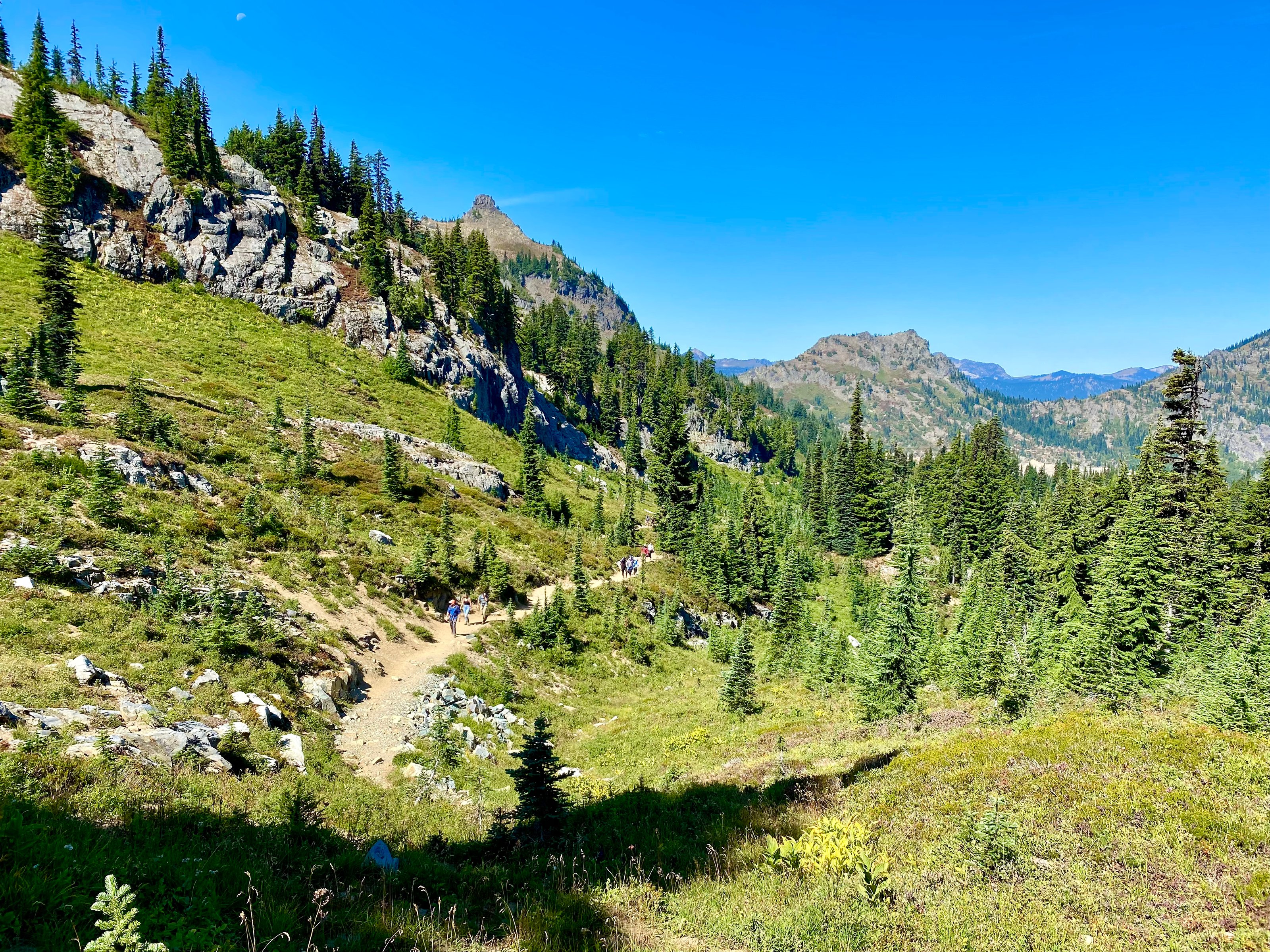 Naches Peak Loop Trail Hike In Chinook Pass Washington