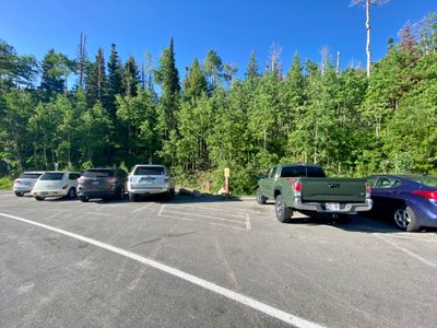 Full parking lot Rob's trailhead